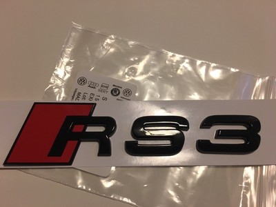 AUDI RS7 Trasero Arranque Tronco Insignia emblema logo negro brillante