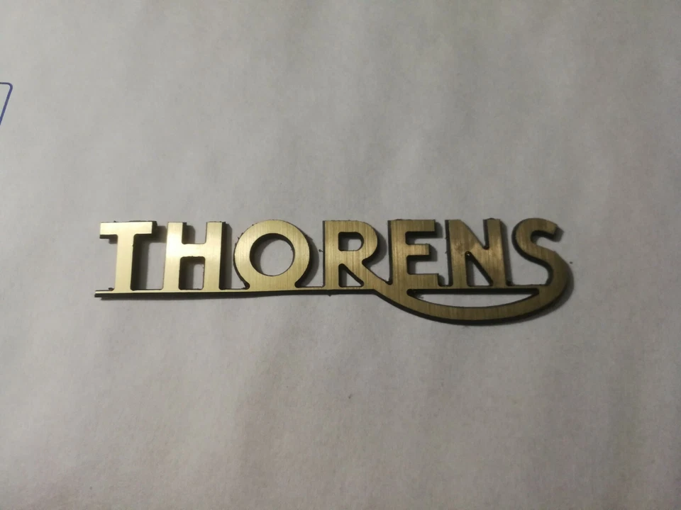 LOGO THORENS, PVC doré, épaisseur 1.6 mm, dimension  107 x 25 mm - Photo 3/4