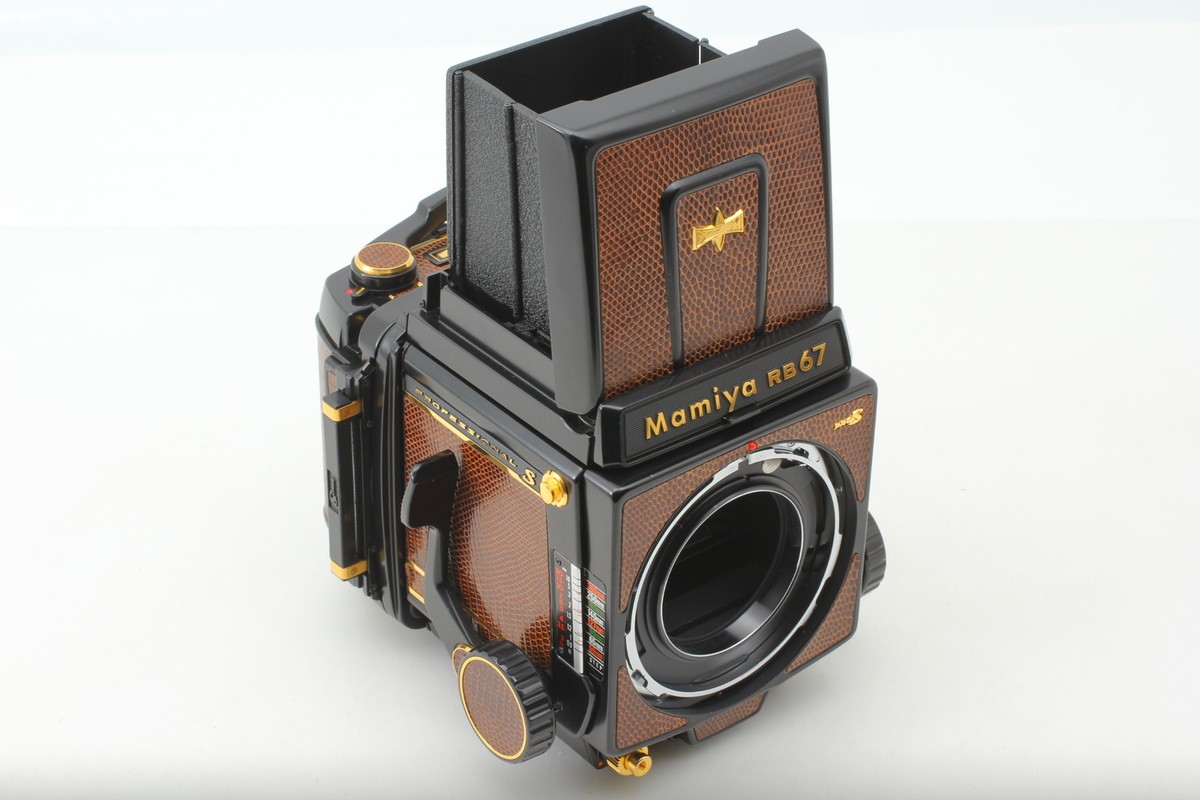 フィルムカメラ Mamiya RB67 PRO S Golden Lizard Mamiya RB67 Pro-S Gold Lizard Camera with Waist Level Finder