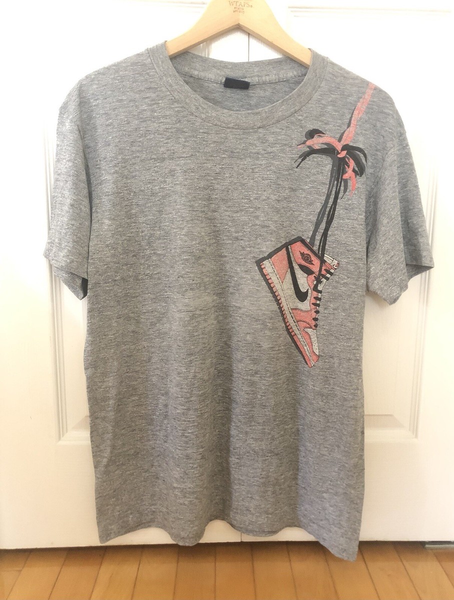 jordan 1 high chicago bred used 80s vintage t shirt nike