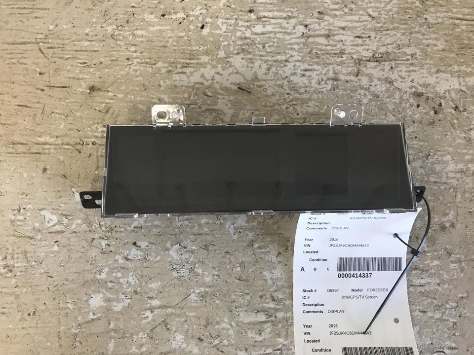 Pantalla de infoentretenimiento usada se adapta a: reloj Subaru Forester 2016 y temperatura EE. UU. ma Foto 2 de 4