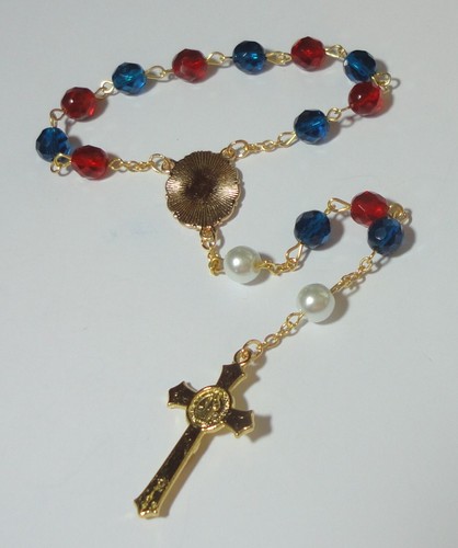Handmade Our Lady of America Single Decade Rosary with St Benedict Crucifix - Picture 2 of 3