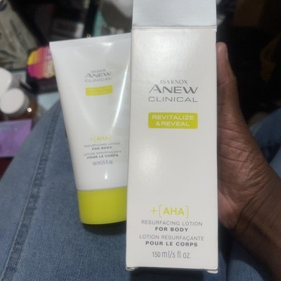 NEW Avon Isa Knox Anew Clinical BODY LOTION Revitalize & Resurfacing 5 fl oz AHA