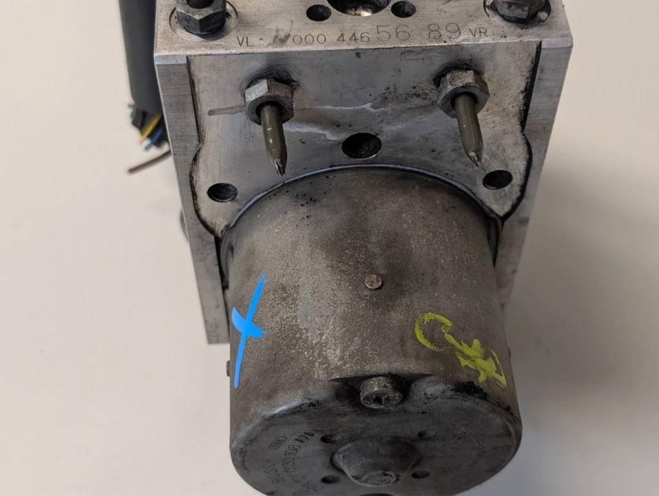 2002-2006 DODGE SPRINTER 3500 ABS ANTI-LOCK PUMP MODULE OEM A 000 446 56 89 - Image 2 of 4