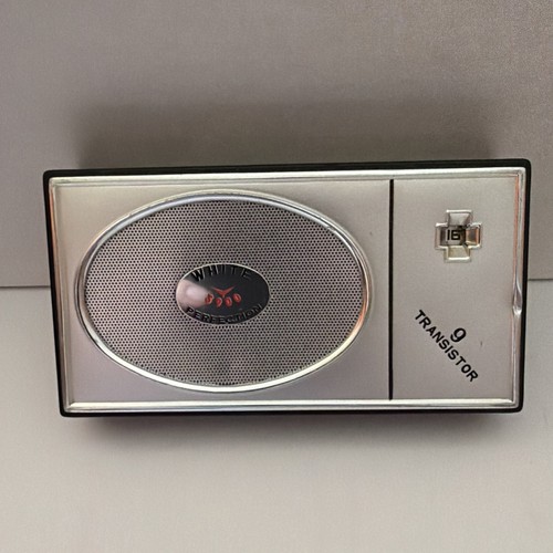 White S900 9 Transistor Radio