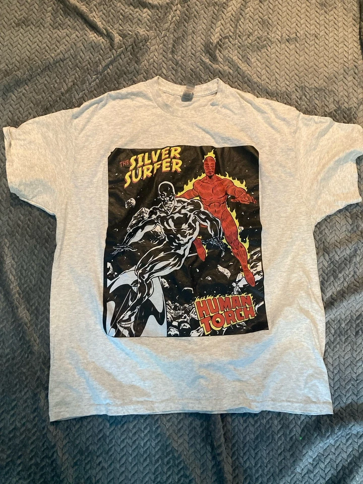 Gildan T 恤 Xl 灰色银色冲浪者人类火炬图案 — 第 2/4 张图片