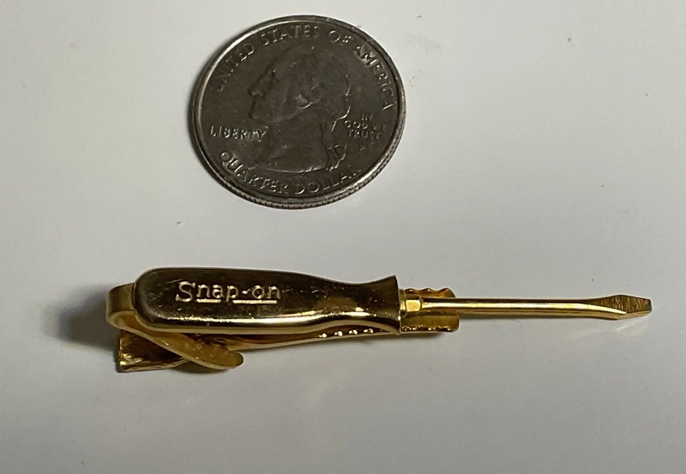 Clip de barra de amarre de destornillador a presión vintage  Foto 2 de 4