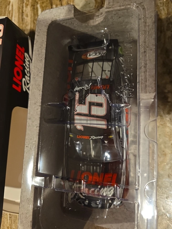 #15 Lionel Racing 2015 Chevy SS 1 Of 500 - Image 2 of 4