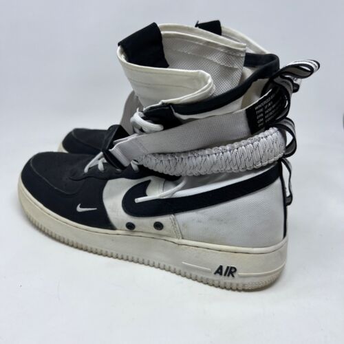 Calzado Nike Special Field Air Force 1 Panda SF AF1 edición invernal - Imagen 4 de 10