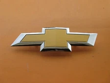 2016-2018 CHEVY SILVERADO FRONT GRILLE EMBLEM BADGE LOGO SIGN 16 17 18 A41683