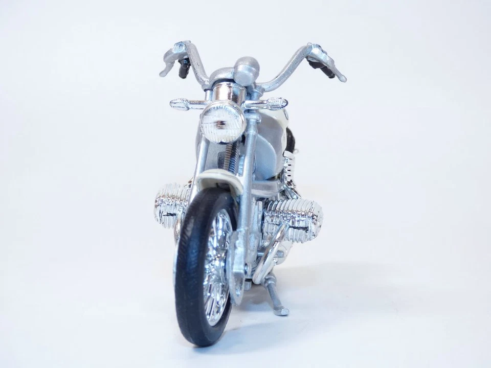 Moto BMW R1200C beige Film James Bond Demain ne meurt jamais 1/18 007 - Photo 3/4