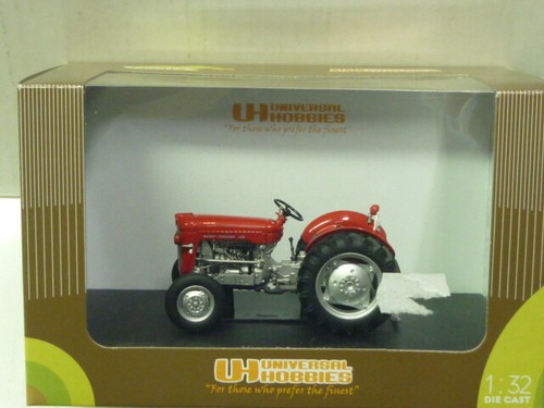 Universal Hobbies Massey Ferguson 1/32 - Bild 2 von 9