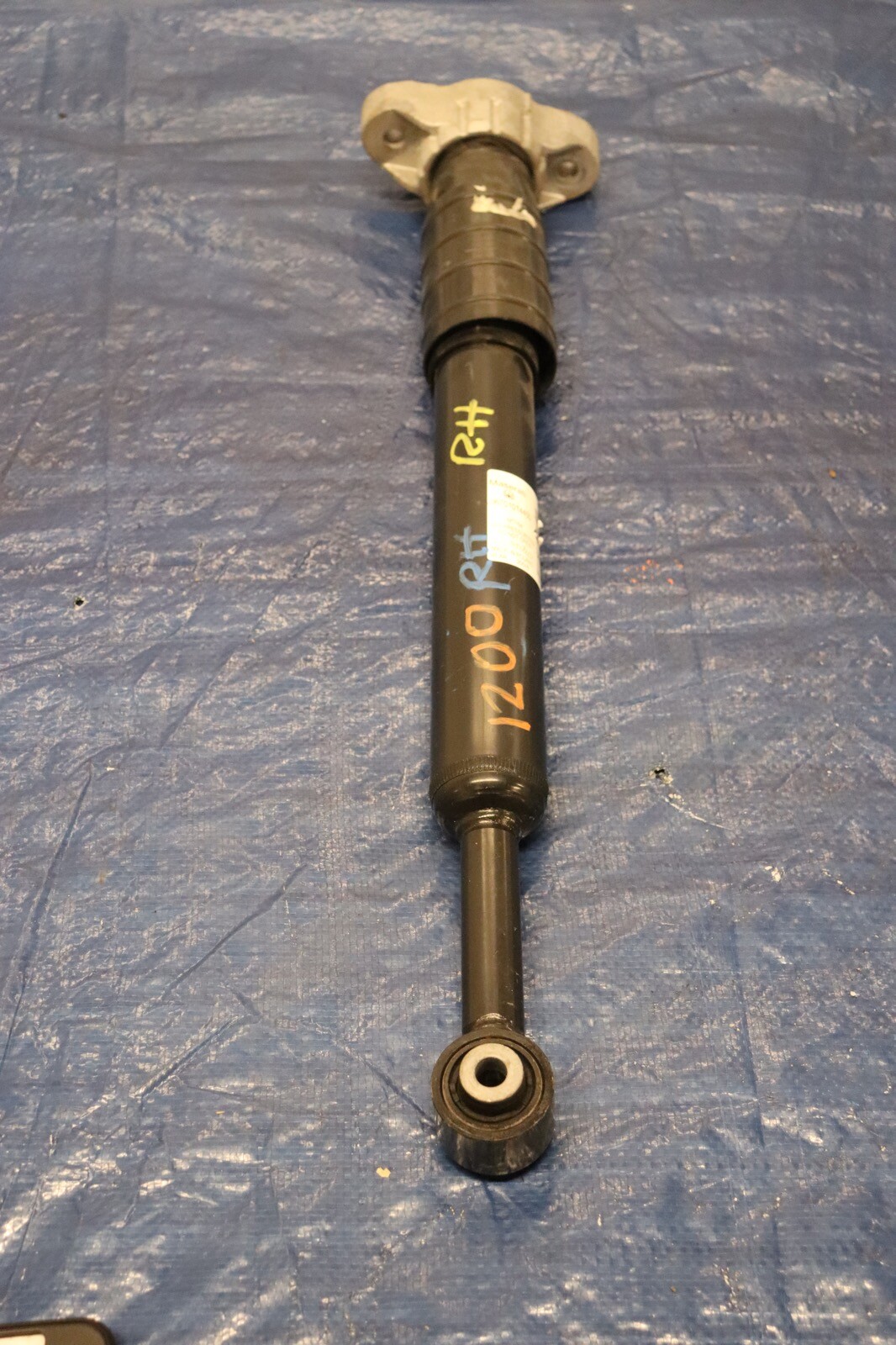 2017 17 MASERATI GHIBLI SEDAN S 3.0L V6 OEM RH PASSENGER REAR SHOCK #1200