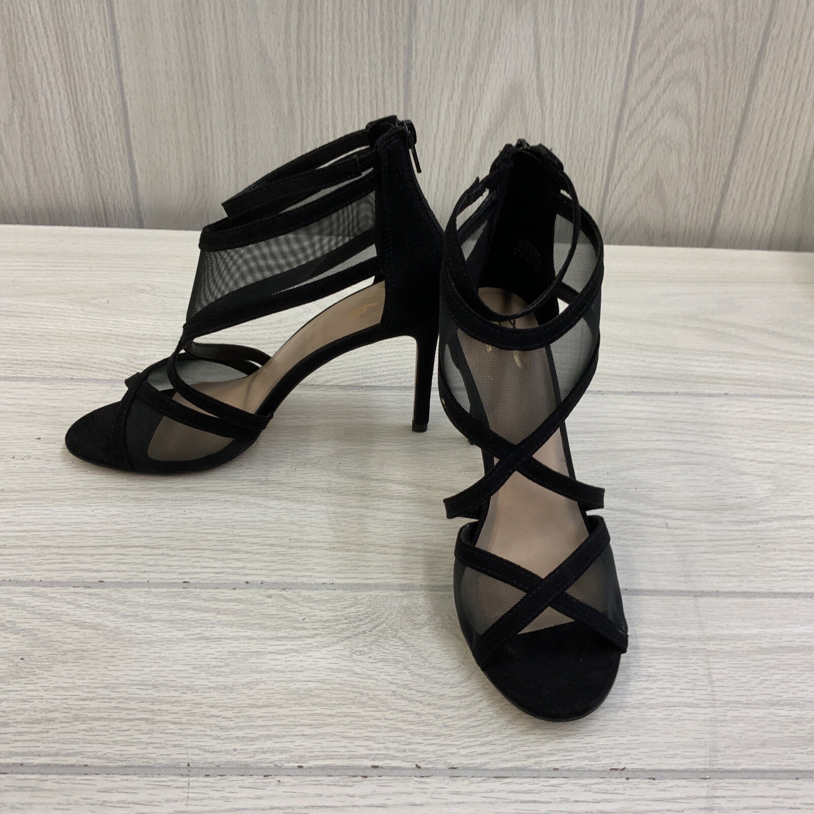 Купить Mix No. 6 Ysaessa Strappy Heels, Women's Size на Аукцион из Америки  с доставкой в Россию, Украину, Казахстан