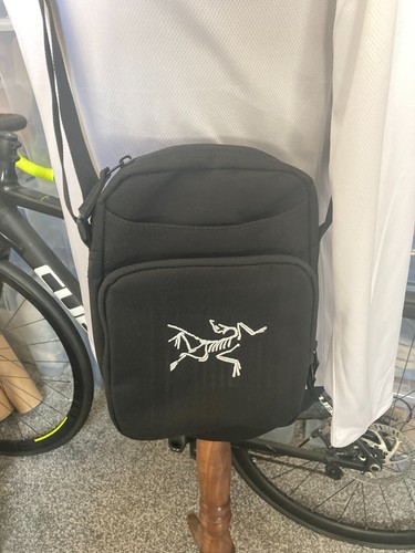 Borsa a tracolla Arc'teryx tracolla petto zaino - Foto 4 di 8