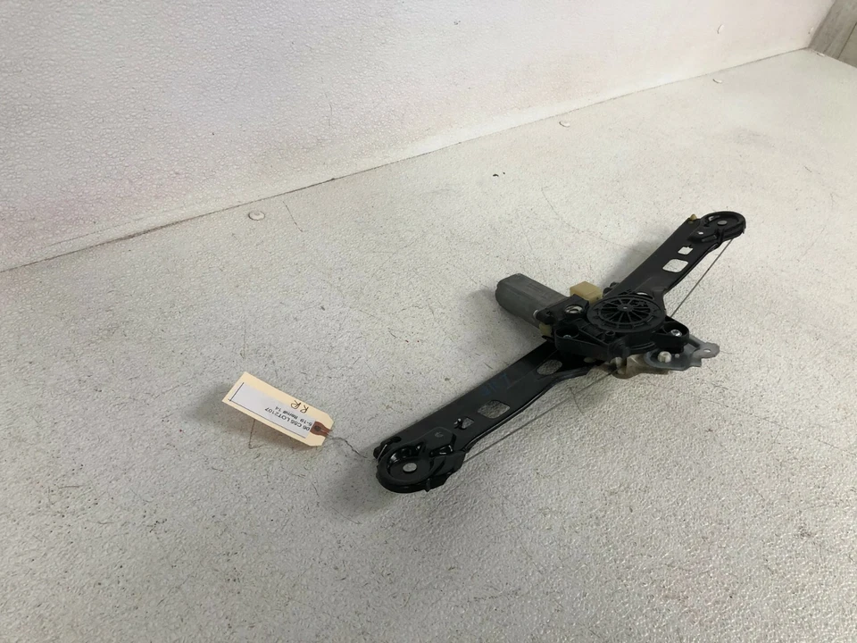 01-07 MERCEDES BENZ CLASE C REGULADOR VENTANA TRASERO DERECHO C55 C320 LOTE2107 Foto 2 de 4