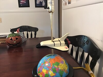 NASA Space Shuttle on Earth Half Globe Table Desk Lamp Night Light Boys Room