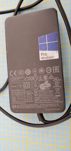 Microsoft Surface Pro 4 Tablet 12,3" i5-6300U Silber 4GB 128GB SSD Win10 _1.45_2 - Afbeelding 2 van 20
