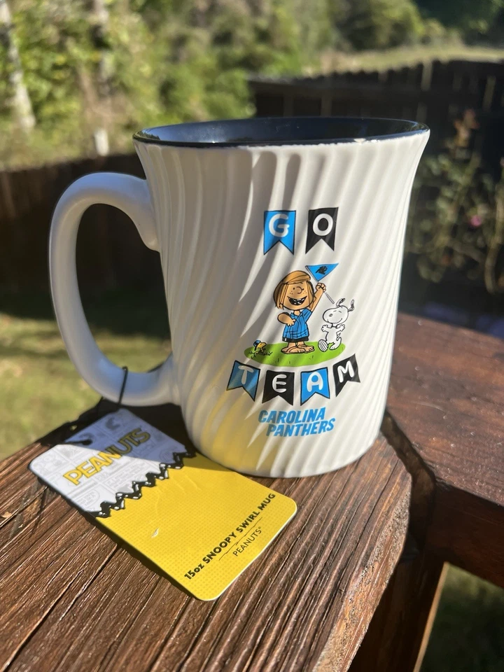 Caneca de futebol americano Snoopy Carolina Panthers NFL 15 oz NOVA EM FOLHA COM ETIQUETAS - Imagem 2 de 4
