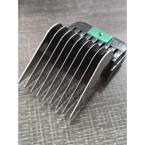 WAHL Pro Series Stainless Steel Attachment Guide Comb Kit 1/8" - 1" for #30 - Picture 10 of 11