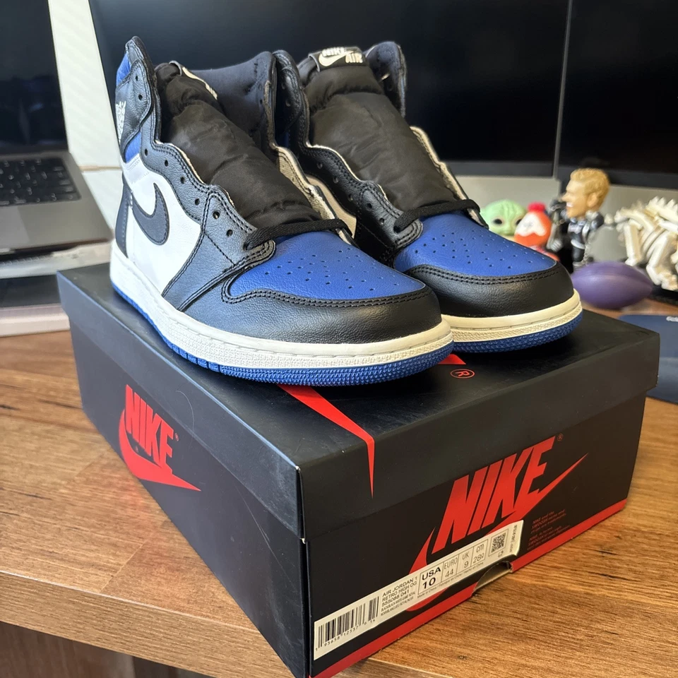 NUEVO Air Jordan 1 Retro Alto OG Puntera Real Talla 10 Auténtico Raro Azul Negro con CAJA Foto 3 de 4