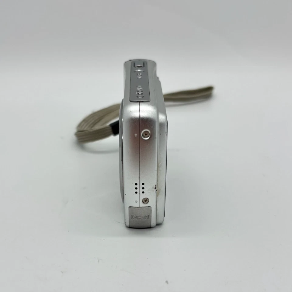 Pentax Optio M30 7.1 MP CCD Compact Digital Camera Y2K *TESTED READ DESC.* - Image 4 of 4