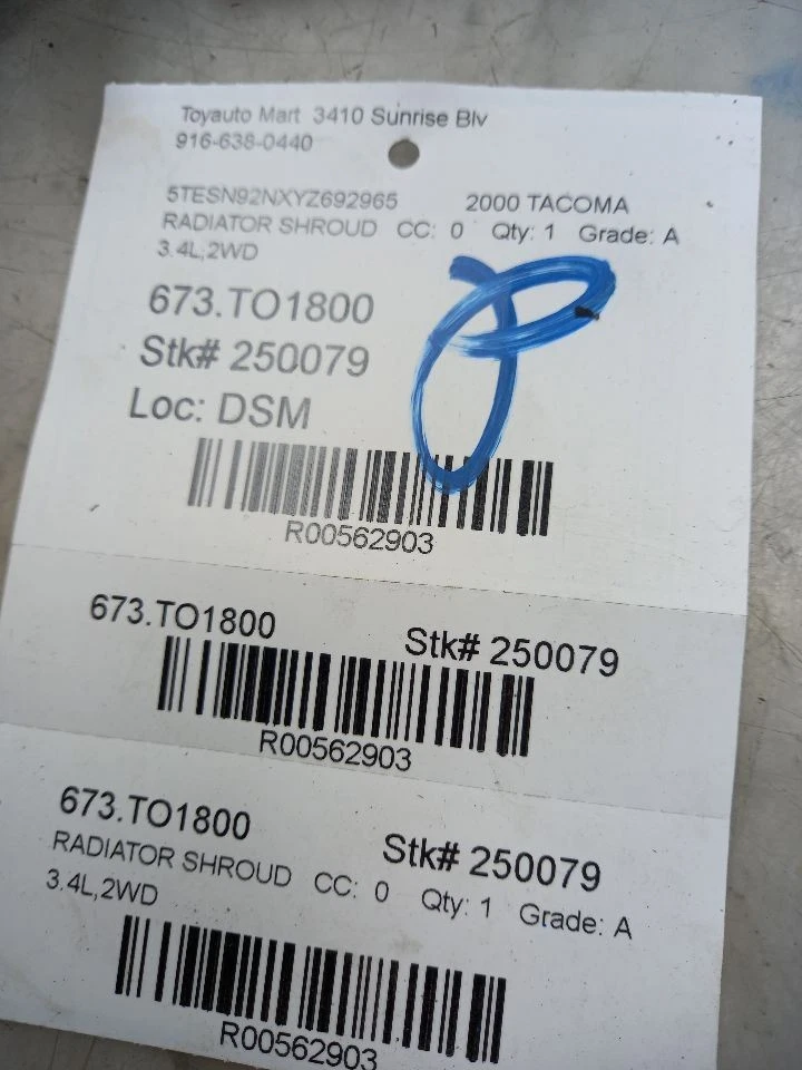 00 CUBIERTA RADIADOR TOYOTA TACOMA 3,4 L Foto 4 de 4