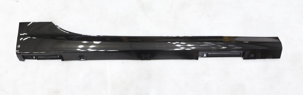 NEW Mazda Rocker Panel Molding Right Sparkling Black NHY251P4016