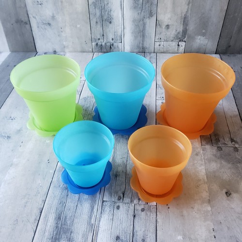 Set of 5 Plastic Planters and Saucers in Bright Colors