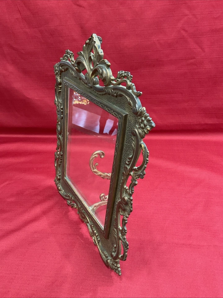 "Marco de fotos de vidrio con caballete de latón dorado victoriano de 14,5"" de alto - 11,5 de ancho" Foto 3 de 4