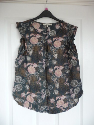 Womens Next grey floral cap sleeve top size 14 BN without tags