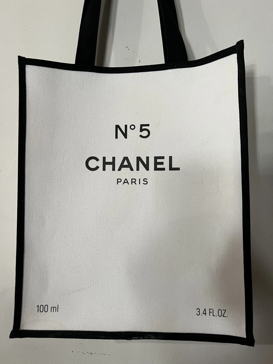 Chanel black tote bag gift