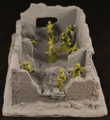 Form Tech Burned Out Building - expanded foam (54mm figures shown for scale)