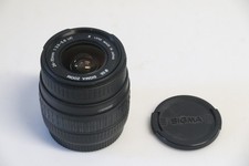 En panne  : Objectif SIGMA 24-70mm 1:3.5-5.6 UC monture CANON EF
