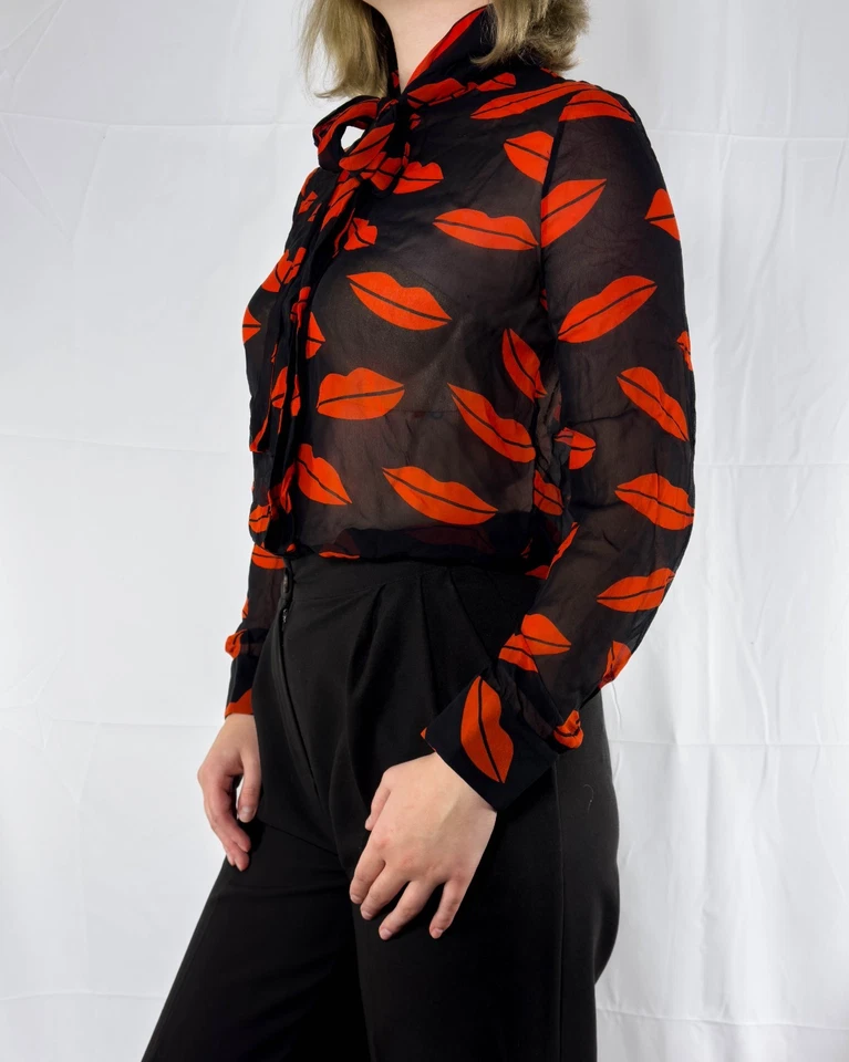 Blusa Saint Laurent con estampado de labios negra transparente con lazo delantero - talla FR 42 Foto 4 de 4