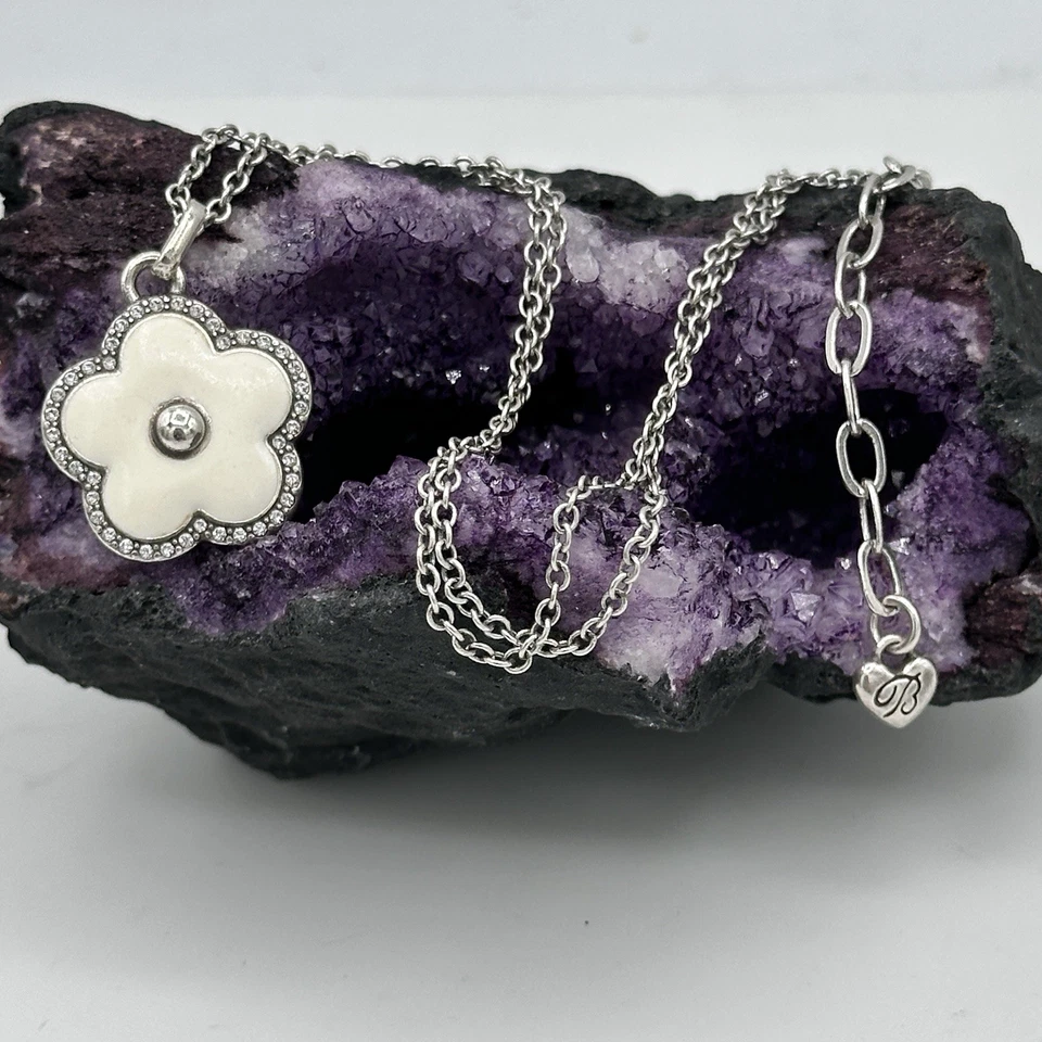 Collar Flor Reversible Brighton Dazzling Love Esmalte Blanco 16-18" Foto 2 de 4