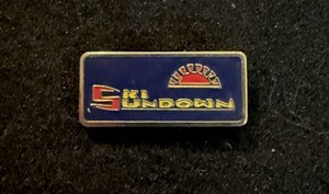 SKI SUNDOWN Ski Pin Badge CONNECTICUT Skiing Resort Souvenir Travel Lapel