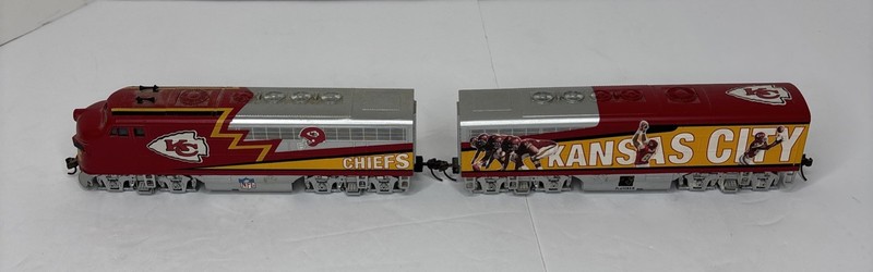 Hawthorne Village Bachmann Kansas City Chiefs NFL Locomotive Train Engine & F7B 