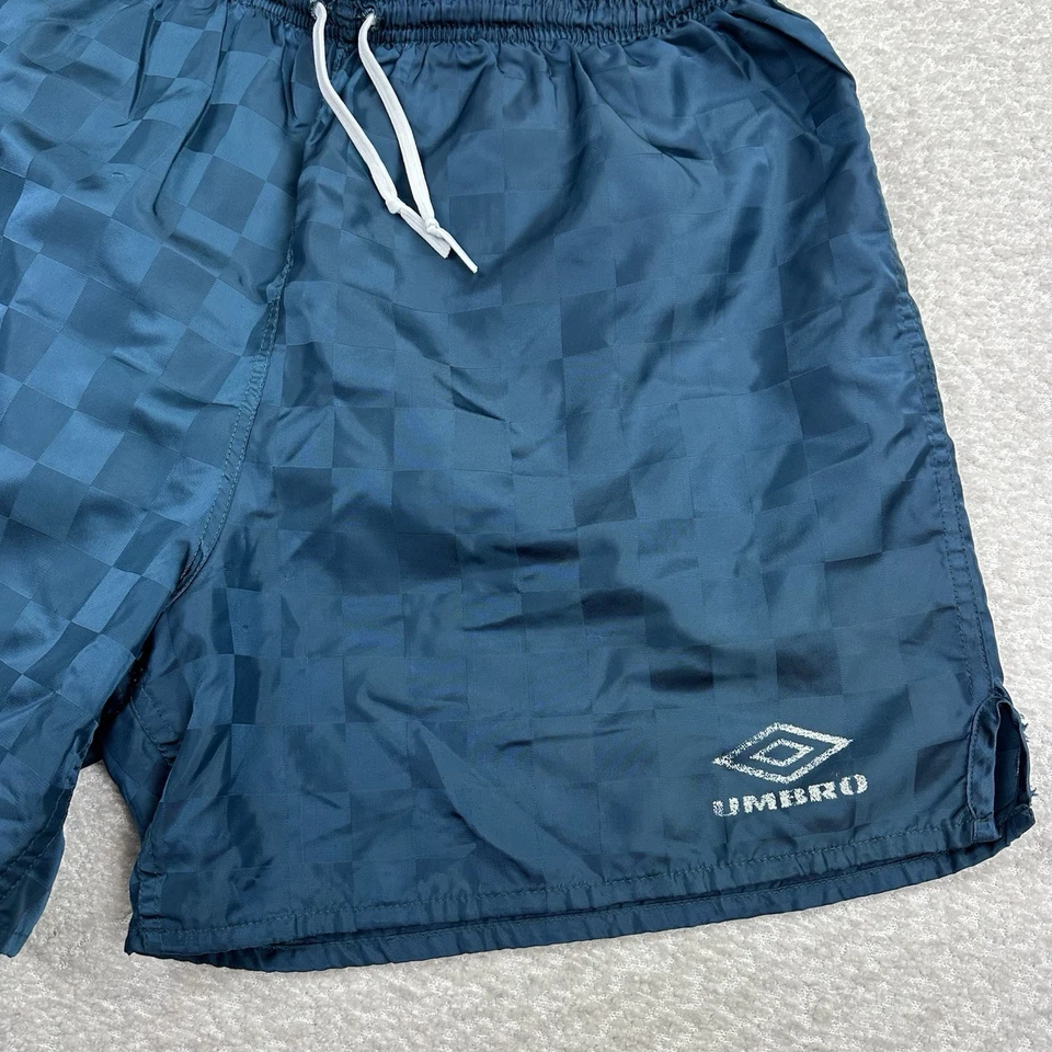 Pantalones Cortos De Colección Umbro Nylon Hombres Talla Grande Cordón Fútbol Verde Elástico Correr Foto 3 de 4