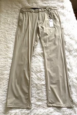 NWT Kenneth Cole Golf  Premium Collection Stretch 33x30 Beige