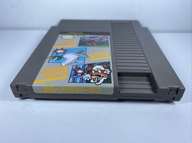 Super Mario Bros / Duck Hunt / World Class Track Meet (Nintendo NES)