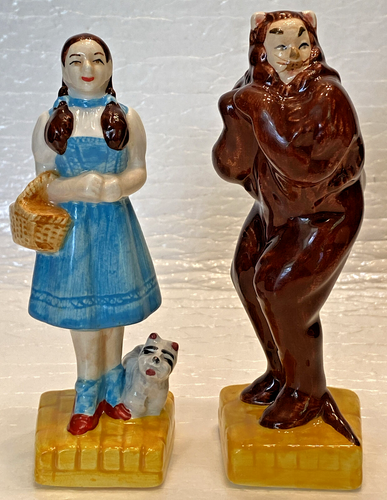 Vintage Wizard Of Oz ~ Dorothy & Cowardly Lion Salt & Pepper Shaker-1998 - NIB - Picture 2 of 14