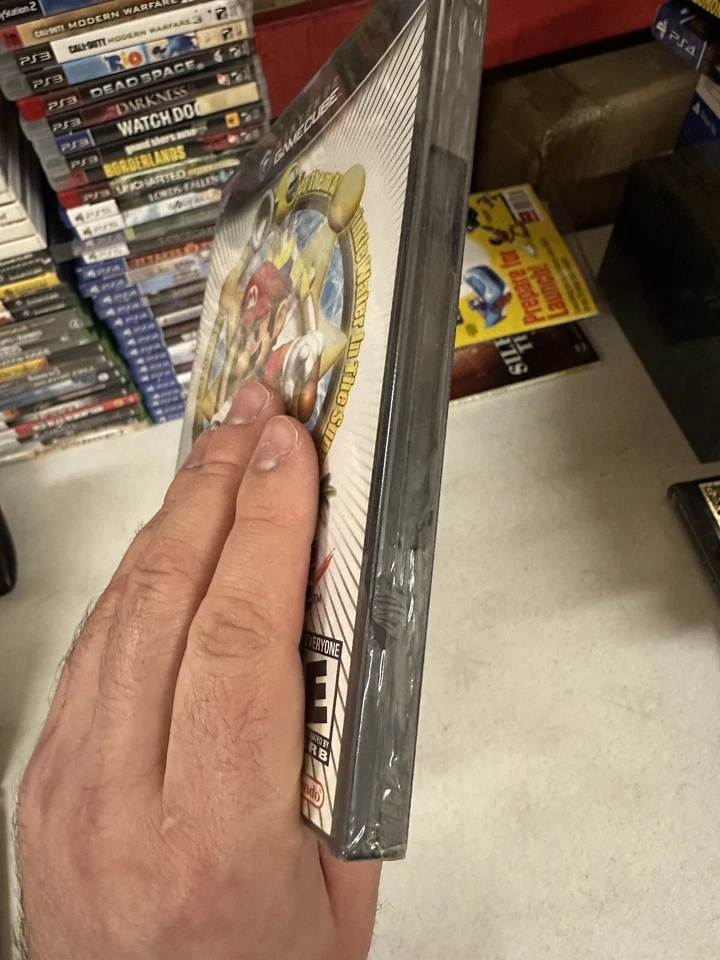 * Super Mario Sunshine * Nintendo GameCube, 2006 * Black Label * New & Sealed * - Image 4 of 4