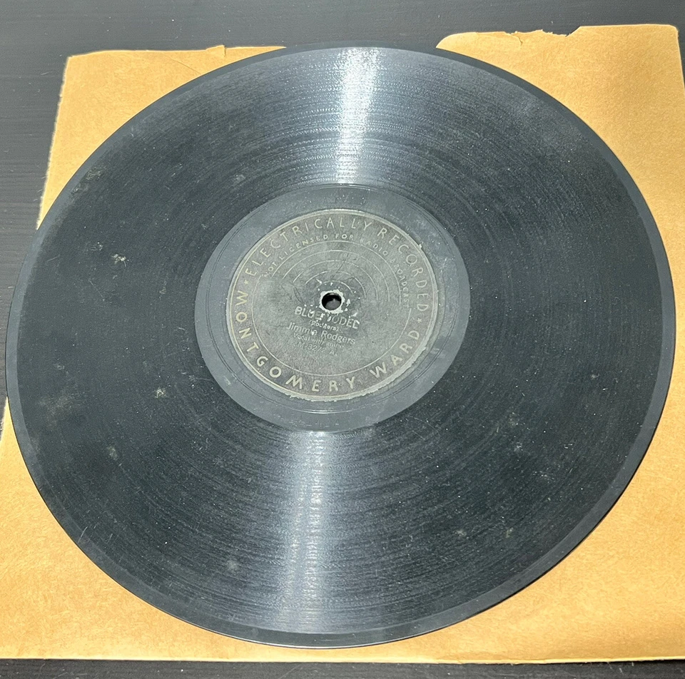 Jimmie Rodgers 78 Montgomery Ward M-3272 Away out in the Mountian Blue Yodel - Image 3 of 4