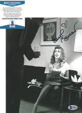 CAROL BURNETT SIGNED 8x10 SHOW PHOTO 1 COMEDY ACTRESS PROOF BECKETT COA BAS