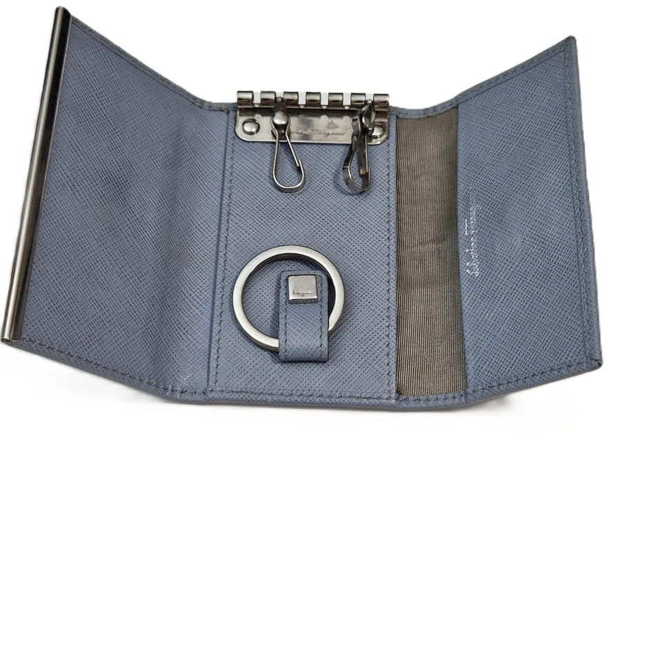 Salvatore Ferragamo Gancini Leather Key Case with Original Box - Image 4 of 4