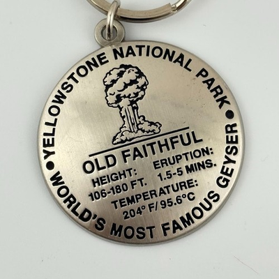 #ad Yellowstone National Park Old Faithful Geyser Vtg Keychain Souvenir $13.95