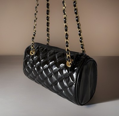 Authentic Bally Chain syoulder bag patent Leather  From Japan 01154