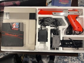 Old Stock Original Nintendo NES Console Super Mario Duck Hunt Zapper Action Set 