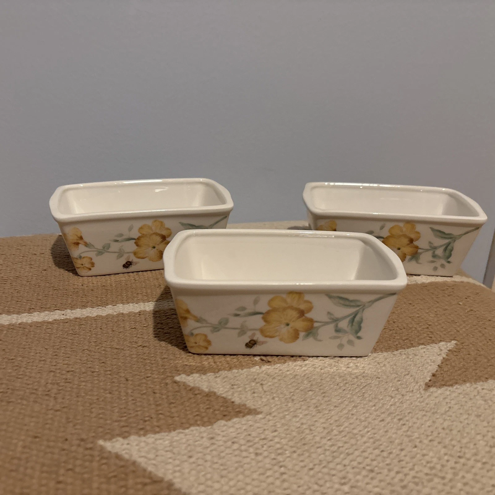 Lenox Butterfly Meadow Mini Loaf Pan 791717 5.75 inches x 3.5 inches x 2 inches